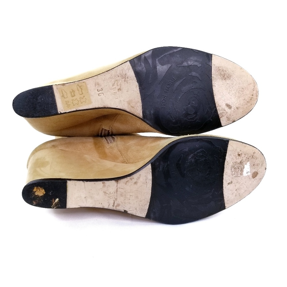 Taryn Rose 'Doolan Camoscio' Suede Boots - Picture 7 of 8